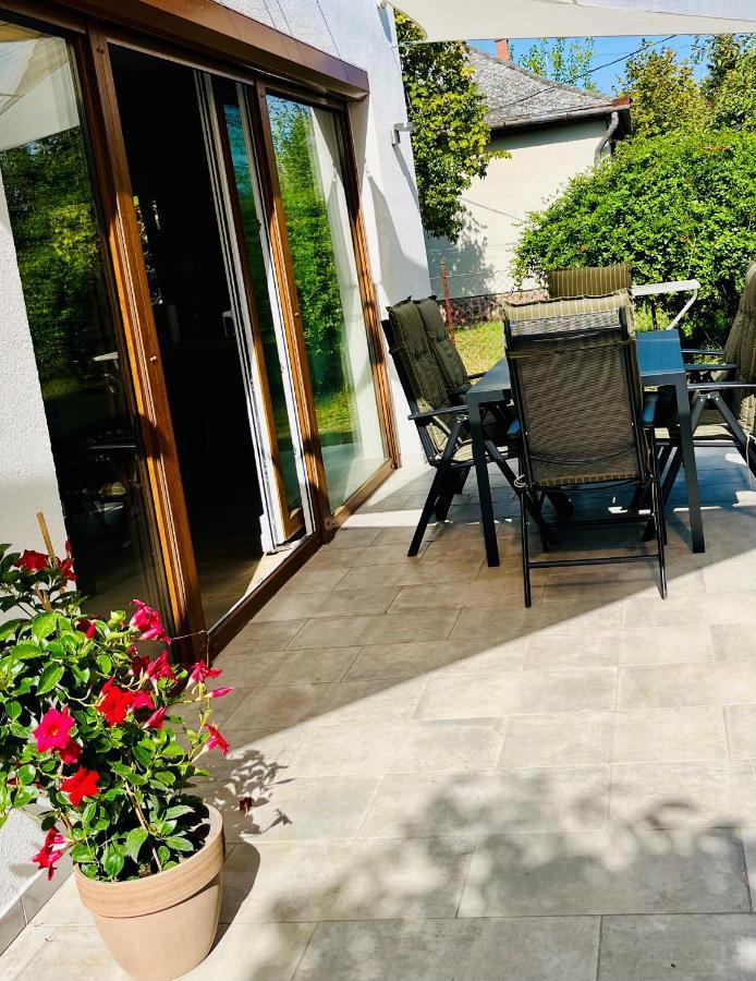 Babvirag Porta Fonyodliget Villa Bagian luar foto